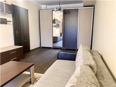 Apartament modern, cu o camera, decomandat, situat in zona Ronat
