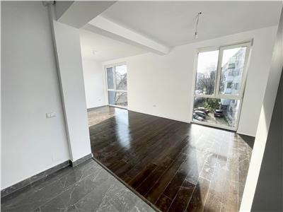Apartament cu 3 camere, decomandat situat in Calea Sagului, bloc nou.