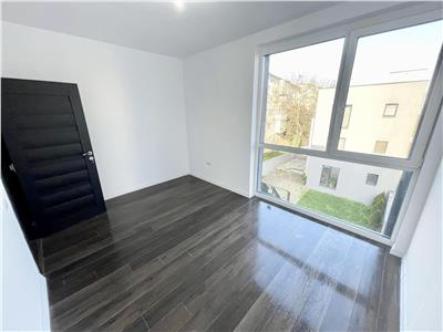 Apartament cu 3 camere, decomandat situat in Calea Sagului, bloc nou.