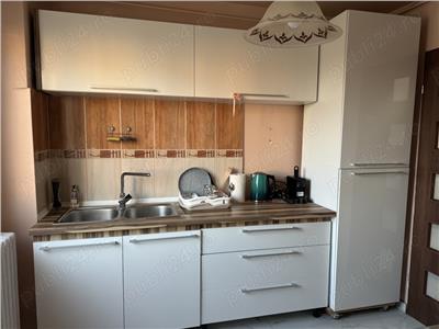 Apartament cu 3 camere in Zona Circumvalatiunii