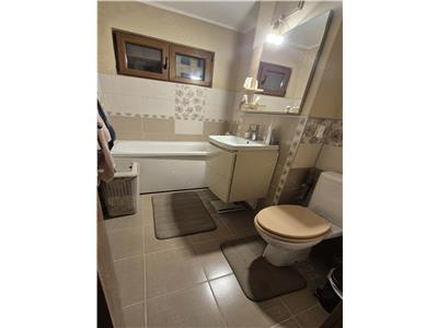 Apartament cu 3 camere in Zona Circumvalatiunii