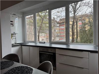Apartament cu 3 camere in Zona Aradului, Etaj 1