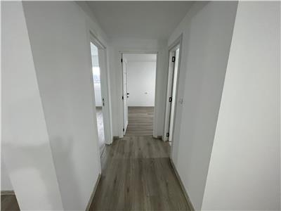 Apartament cu 3 camere in Zona Torontalului, Bloc Nou.