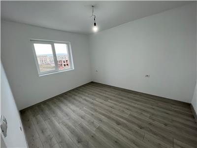 Apartament cu 3 camere in Zona Torontalului, Bloc Nou