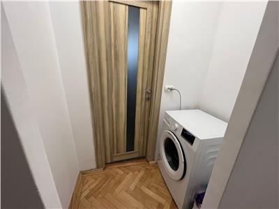 Apartament cu 3 camere in Zona Circumvalatiunii