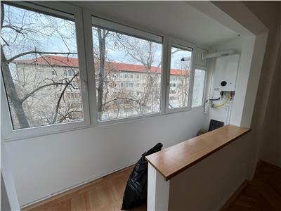 Apartament cu 3 camere in Zona Circumvalatiunii