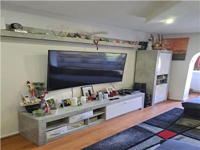 Apartament cu 4 camere in zona Torontalului