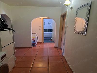 Apartament cu 4 camere in zona Torontalului
