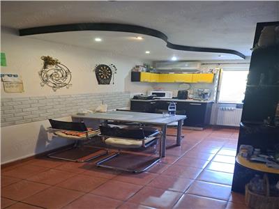 Apartament cu 4 camere in zona Torontalului