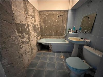 Apartament cu 4 camere in zona Modern