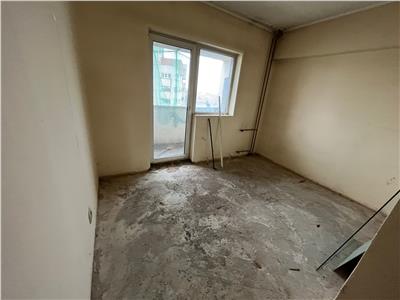 Apartament cu 4 camere in zona Modern
