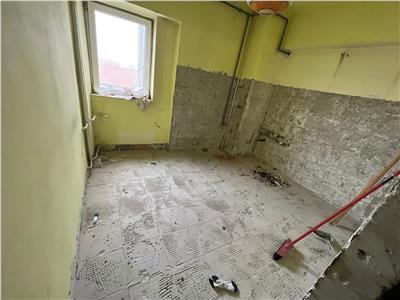 Apartament cu 4 camere in zona Modern