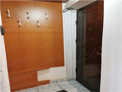 Apartament cu 3 camere in zona Girocului