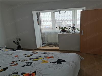 Apartament cu 3 camere in zona Girocului