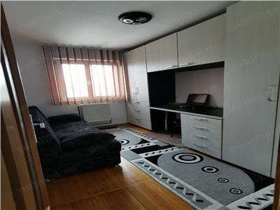 Apartament cu 3 camere in zona Girocului