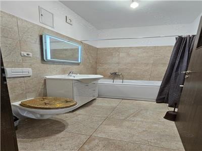 Apartament cu 2 camere in zona Modern, Bloc Nou