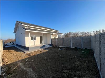 Duplex P+M cu 4 camere 105 mp utili, 322 mp teren in Mosnita  Albina