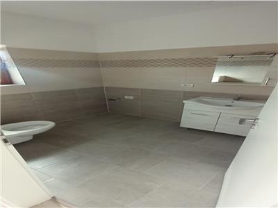 Duplex cu 3 camere, 3 bai in Mosnita Veche