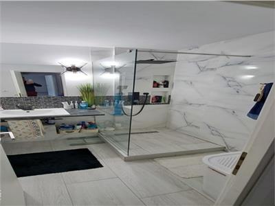 Apartament cu 2 camere etaj 1 din 5 in Zona Lipovei