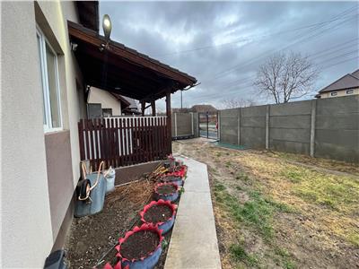 Duplex P+M cu 3 camere 71 mp utili in Bucovat