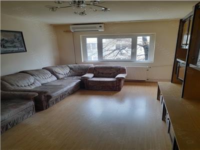 Apartament cu 3 camere, etaj 2 din 4 in zona Torontalului