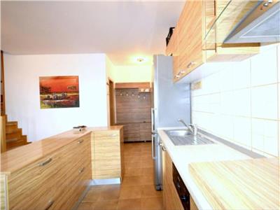Apartament cu 3 camere, 2 nivele in zona Torontalului