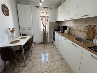 Apartament cu 2 camere in zona Modern