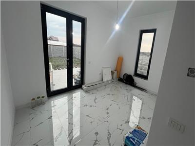 Duplex cu 4 camere 86 mp utili in Remetea Mare