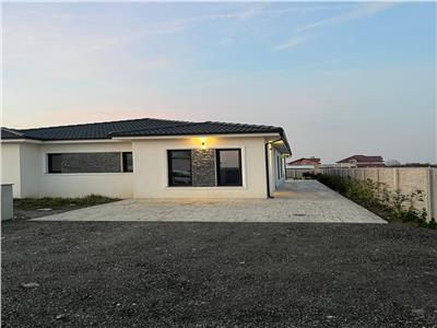 Duplex cu 4 camere 86 mp utili in Remetea Mare