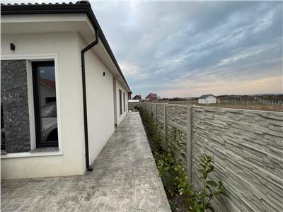 Duplex cu 4 camere 86 mp utili in Remetea Mare
