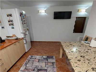 Apartament cu 3 camere, 2 bai in zona Modern