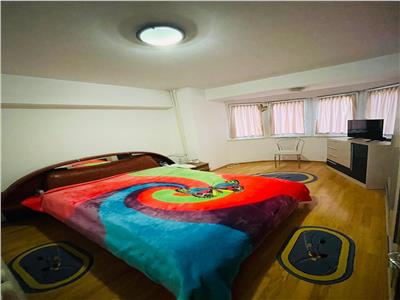 Apartament cu 3 camere in zona Modern