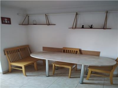 Apartament cu 3 camere in zona Soarelui