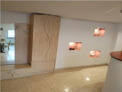 Apartament cu 3 camere in zona Soarelui