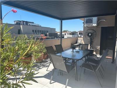 Penthouse cu 2 camere, terasa 40 mp, zona Dumbravita