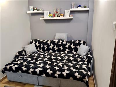Apartament cu 3 camere in zona Aradului