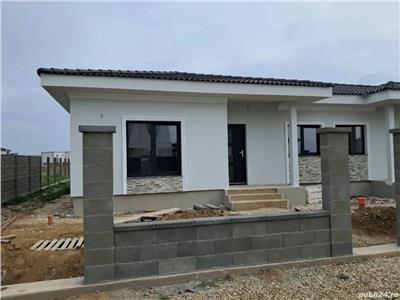 Duplex cu 3 camere, 2 bai in Mosnita Noua