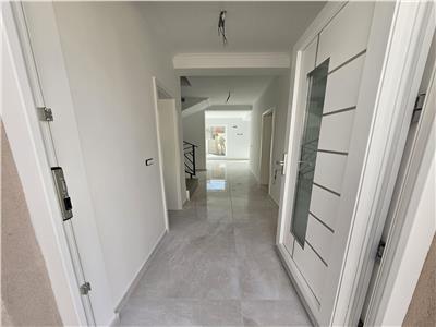 Case Insiruite cu 4 camere in Giroc, zona Calea Urseni