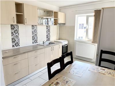Apartament spatios cu 3 camere, decomandat situat in Calea Sagului aproape de Turist