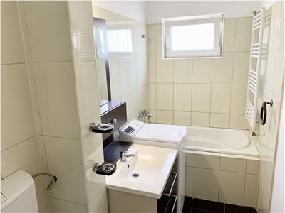 Apartament spatios cu 3 camere, decomandat situat in Calea Sagului aproape de Turist