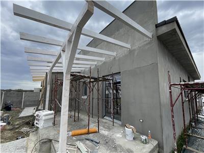 Duplex modern cu 4 camere, 2 bai situat in Mosnita Veche